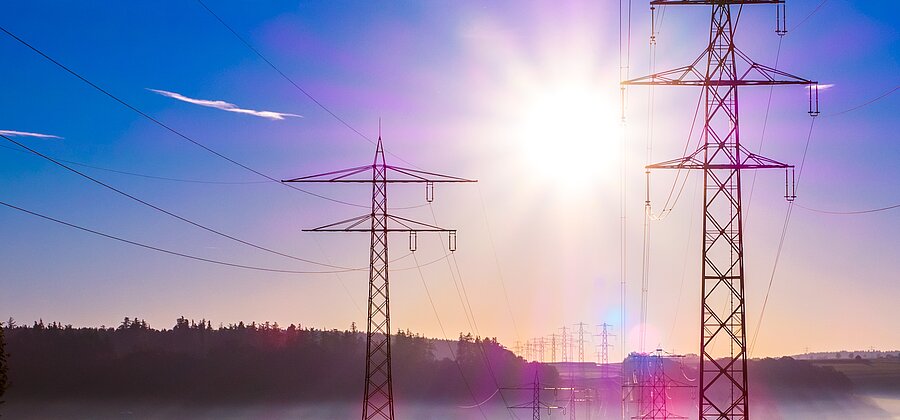 Intelligente Steuerung bei Netzengpässen im Strom-Verteilnetz